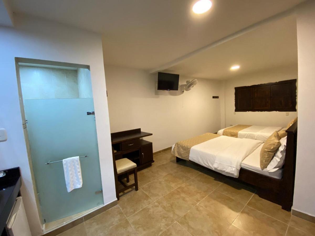 Casa Hotel Las Orquideas 锡卡西亚 外观 照片