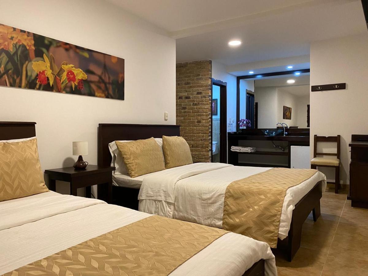 Casa Hotel Las Orquideas 锡卡西亚 外观 照片
