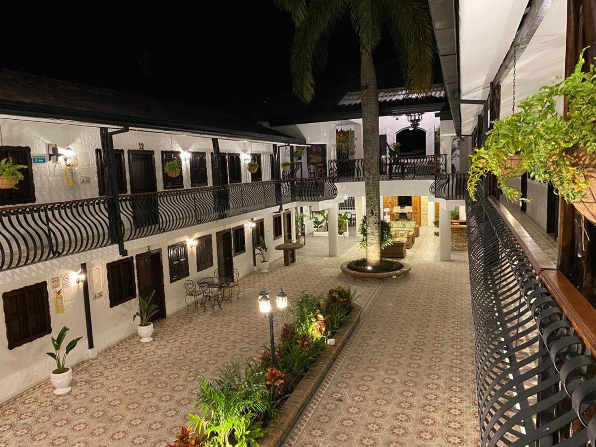 Casa Hotel Las Orquideas 锡卡西亚 外观 照片