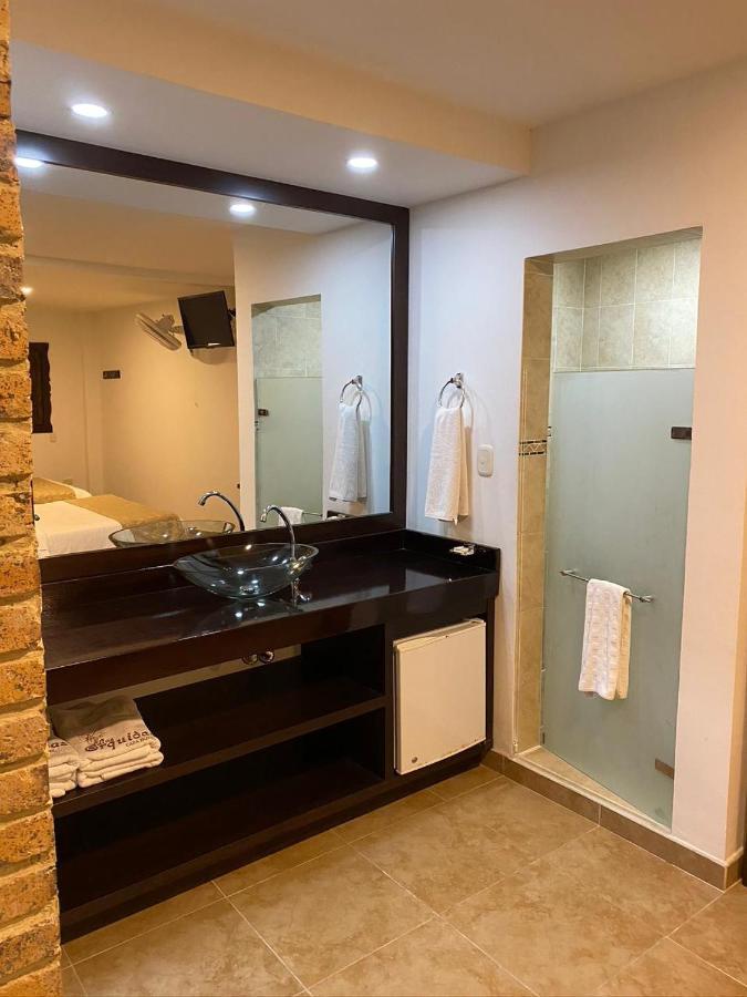Casa Hotel Las Orquideas 锡卡西亚 外观 照片