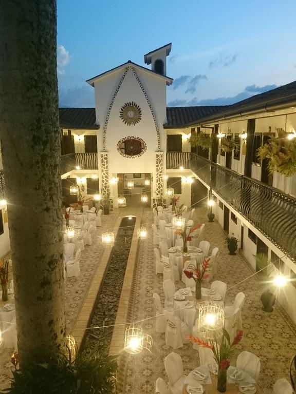 Casa Hotel Las Orquideas 锡卡西亚 外观 照片